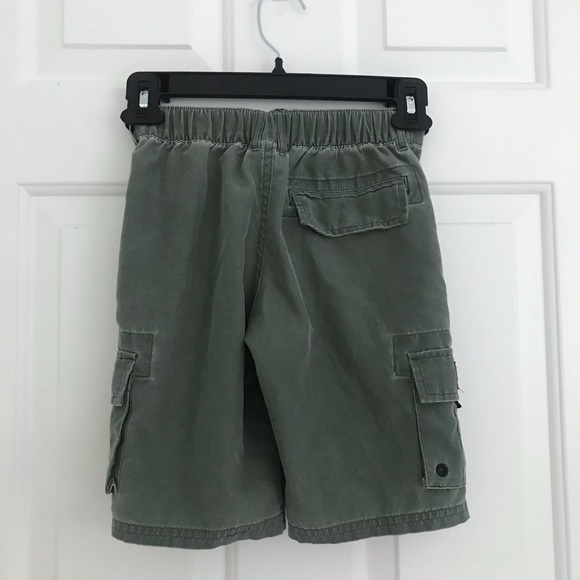 Boy’s Quicksilver cargo shorts - Picture 4 of 5